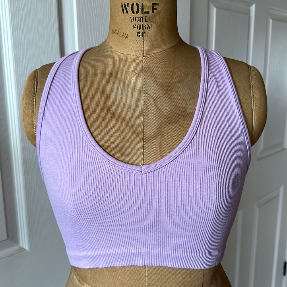 Aritzia TNA Sports Bra size: M